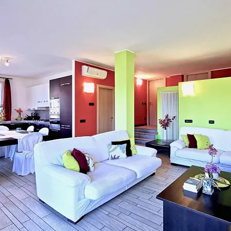 Stunning Villa In Lierna With Private Pool *